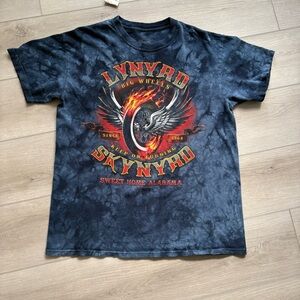 Source Unknown Black and Red Graphic T-Shirt